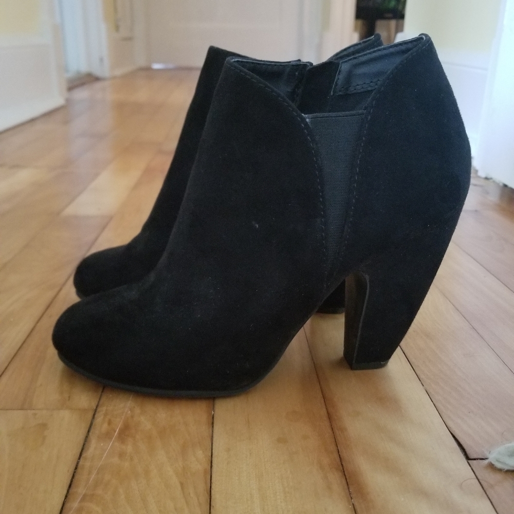 Candies booties (7.5)